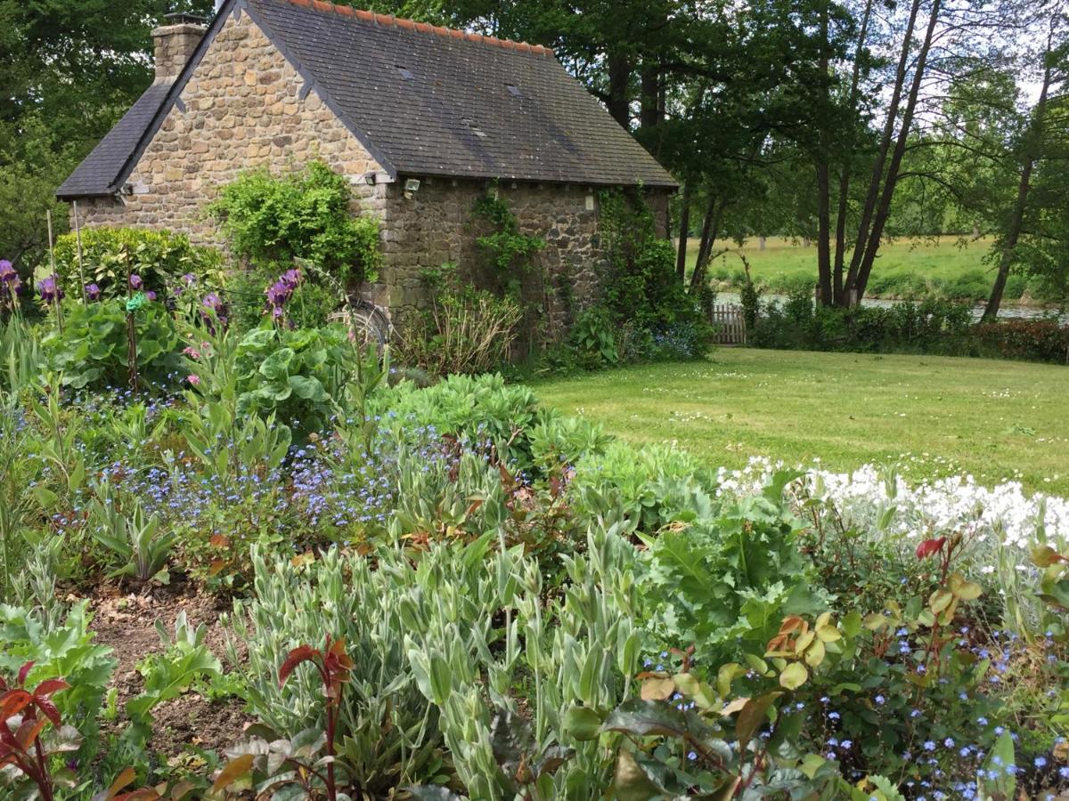 Saint-Pierre-de-Plesguen Au Pont Ricoul Bed & Breakfast エクステリア 写真