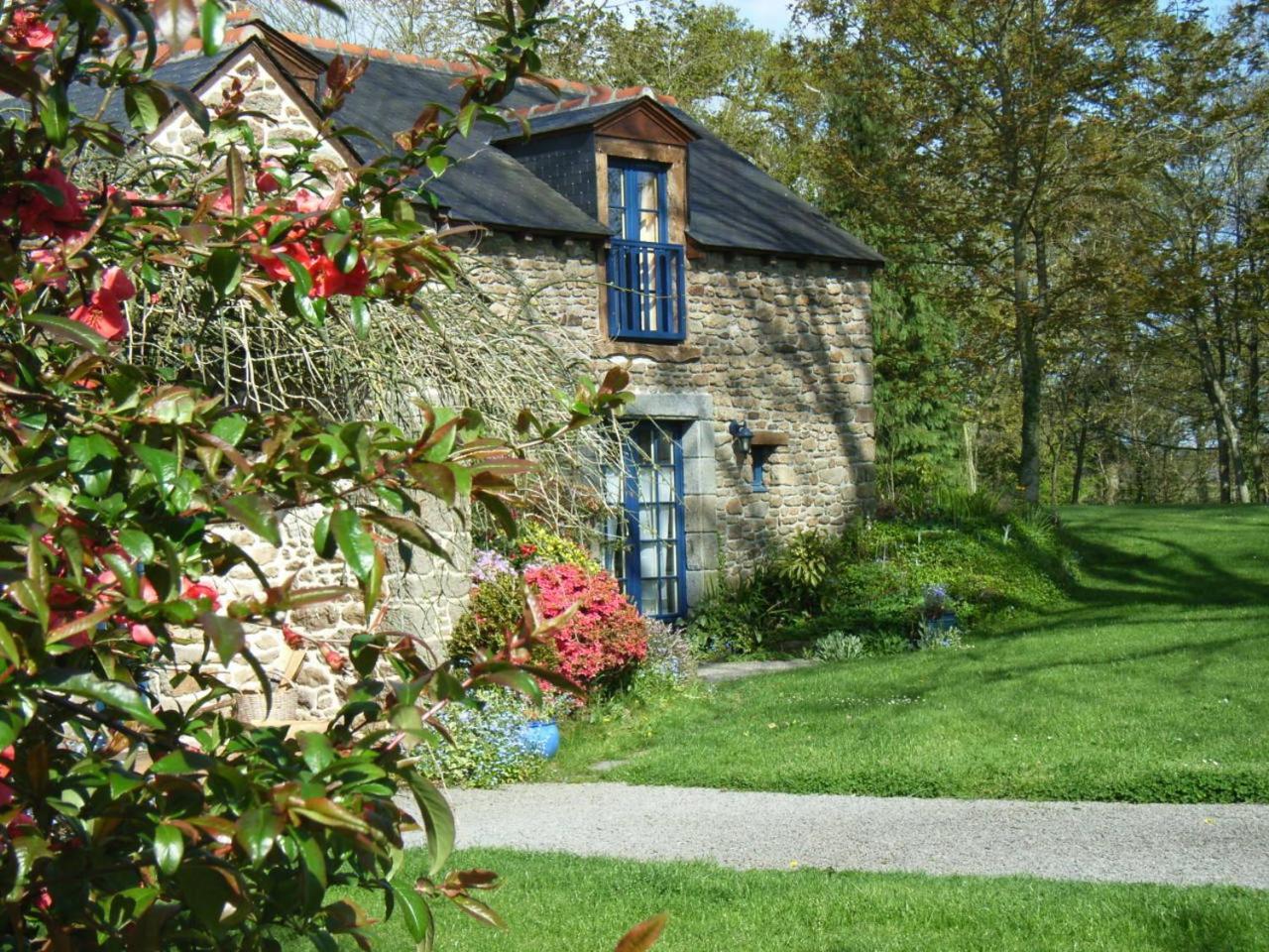 Saint-Pierre-de-Plesguen Au Pont Ricoul Bed & Breakfast エクステリア 写真