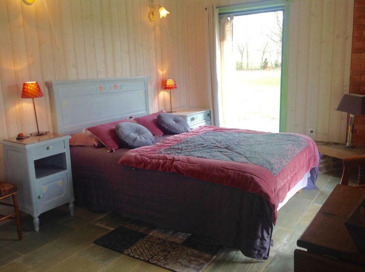 Saint-Pierre-de-Plesguen Au Pont Ricoul Bed & Breakfast エクステリア 写真