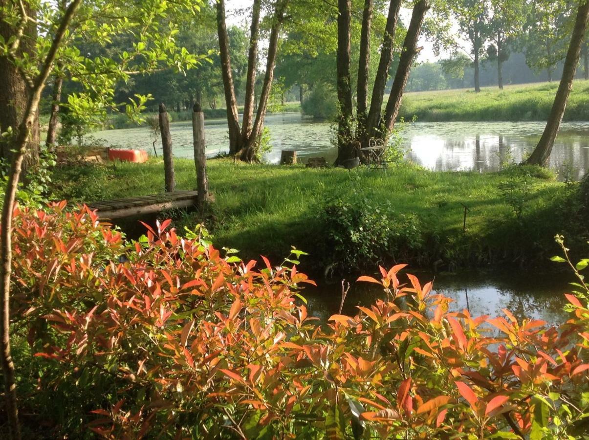 Saint-Pierre-de-Plesguen Au Pont Ricoul Bed & Breakfast エクステリア 写真