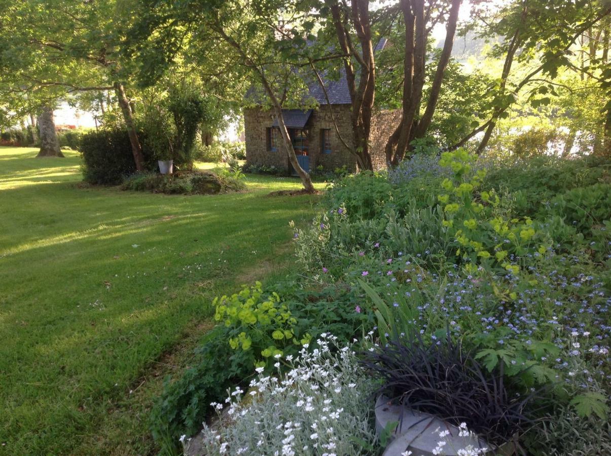 Saint-Pierre-de-Plesguen Au Pont Ricoul Bed & Breakfast エクステリア 写真