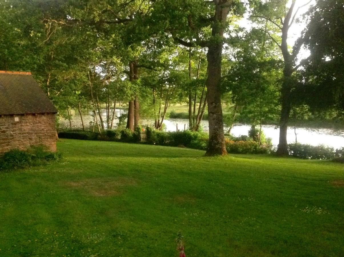 Saint-Pierre-de-Plesguen Au Pont Ricoul Bed & Breakfast エクステリア 写真